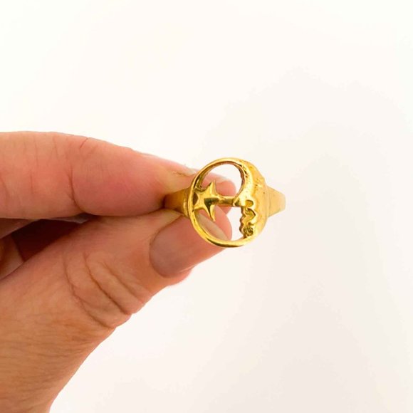 Dream Weaver Moon and Star Brass Ring - Picture 1 of 5